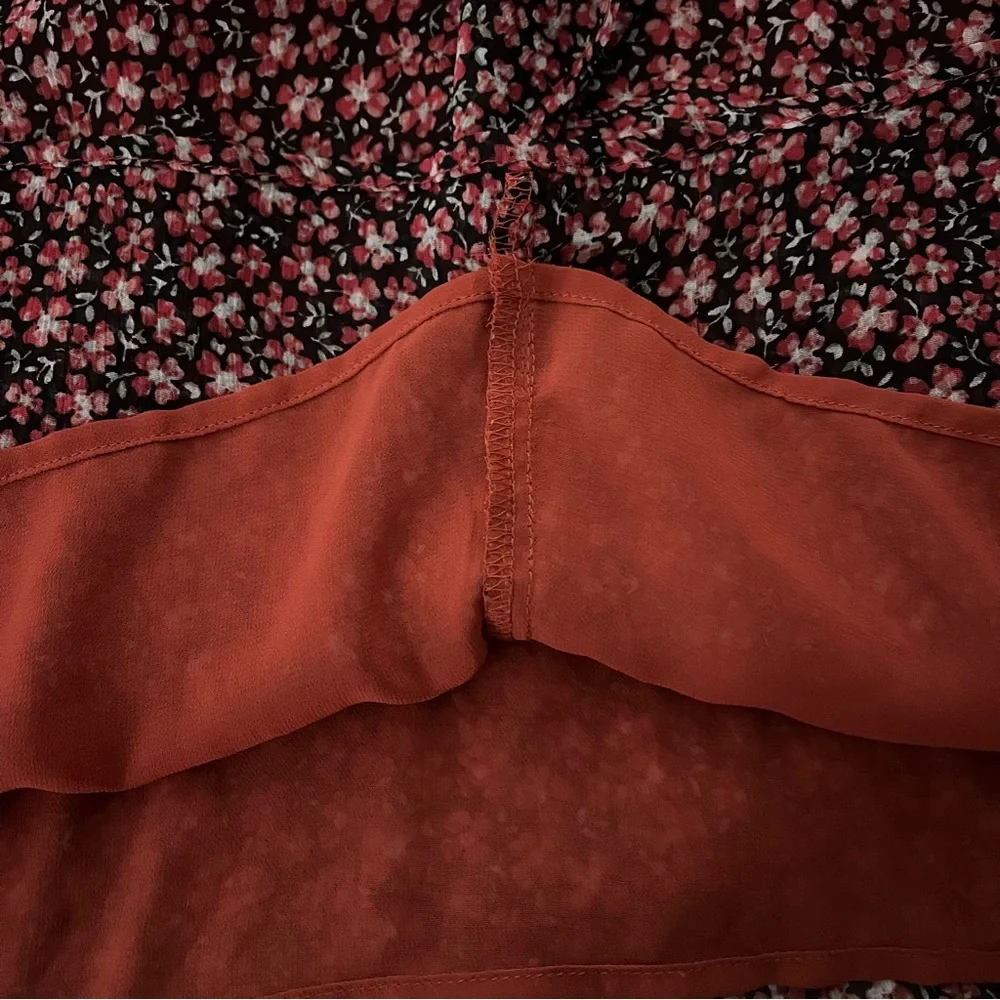 Loft Floral Ruffle Blouse, Dark Permisson, Sz S - Picture 13 of 15